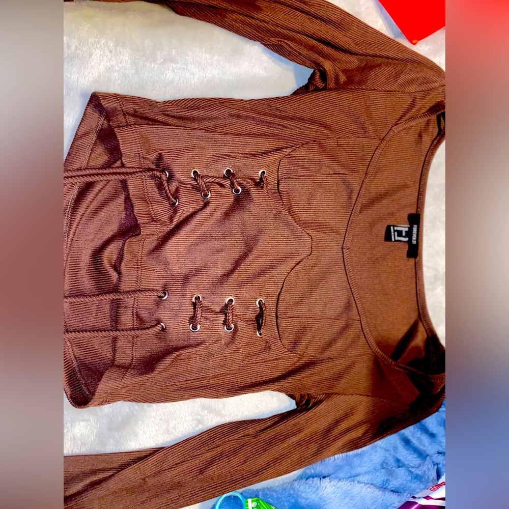 Brown lacked crop top